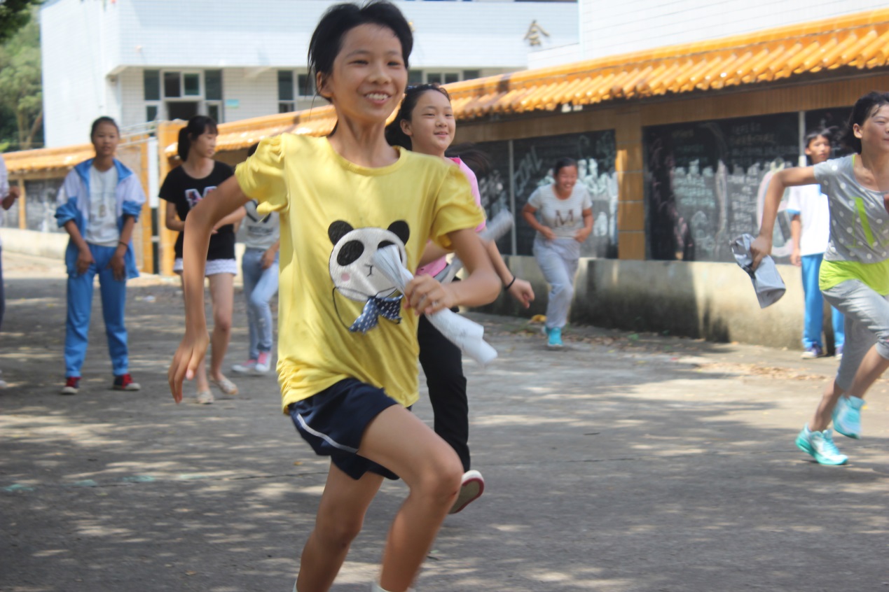 向着胜利奔去 伟德国际1946